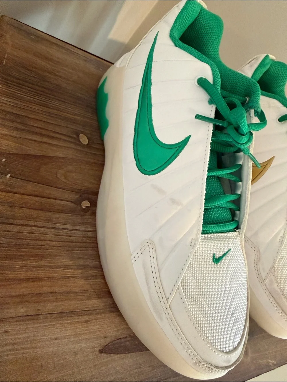 Nike LeBron sneakers White, Green & Gold, Low-Top, big kids size 7Y